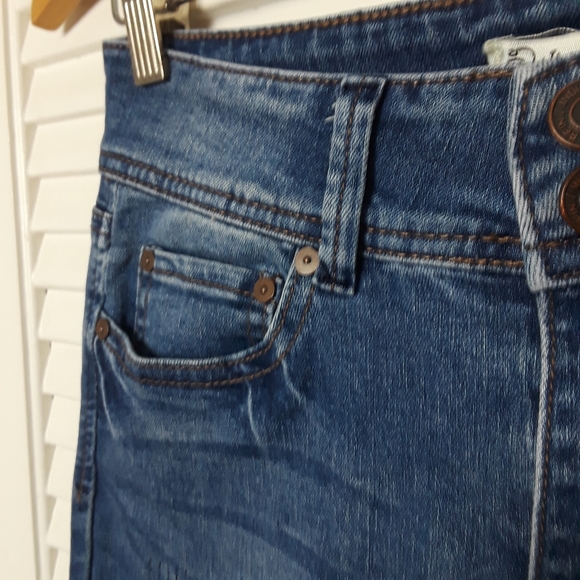 Indigo Rein Jeans Women Juniors Size 7 Ankle Skinny Distressed 2 Button Closure - Picture 3 of 16
